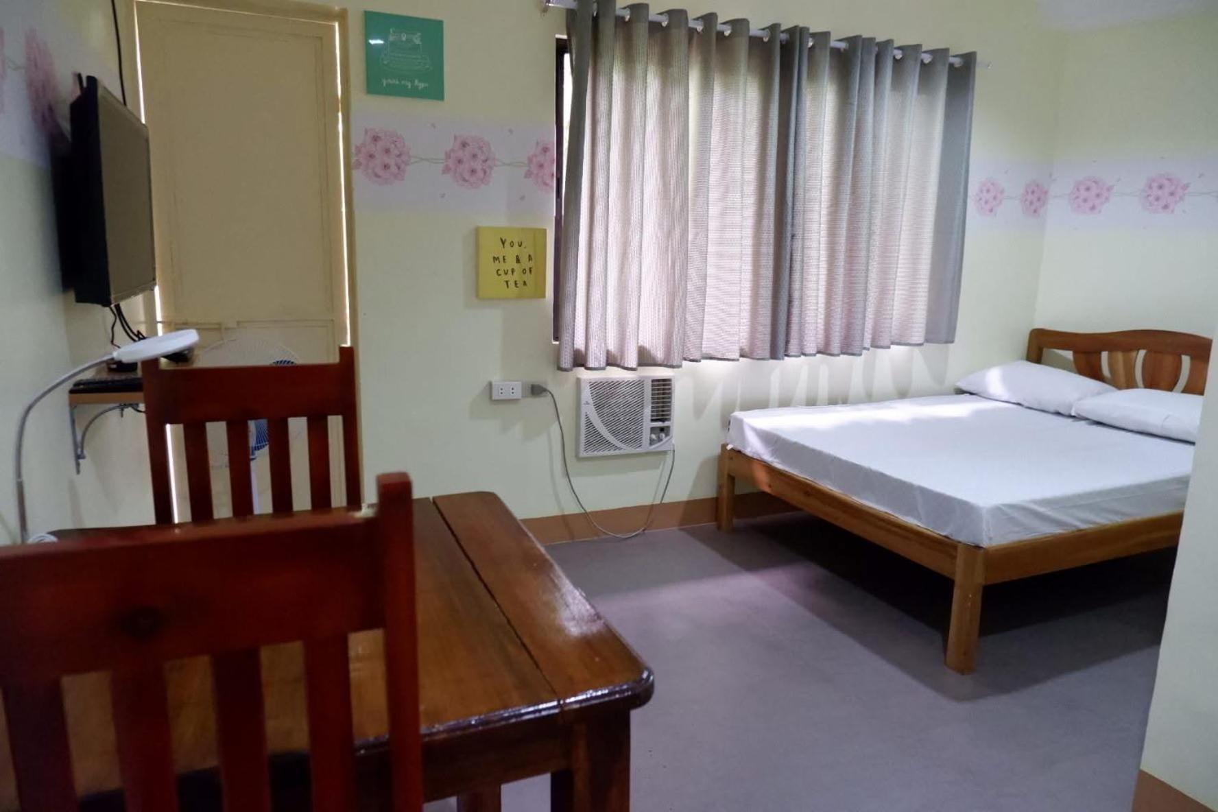 Nellie'S Place Puerto Princesa Luaran gambar